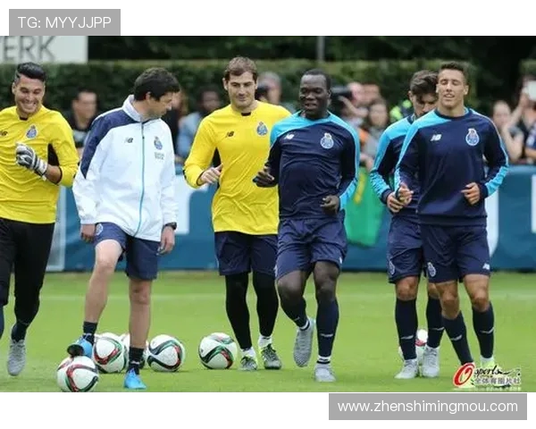 波尔图球迷涂鸦怒批球队主席董事会逃避责任对手笑我队滑落